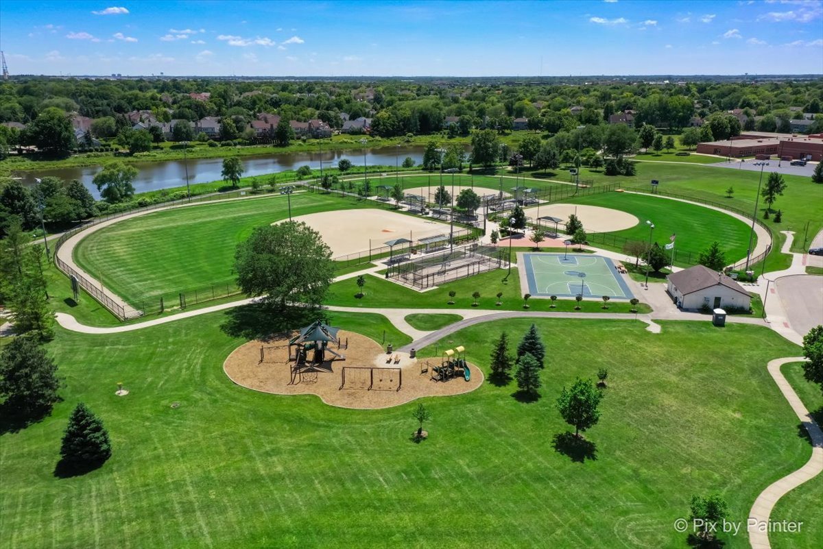 The Real Estate market recognizes Dougdi Basilio